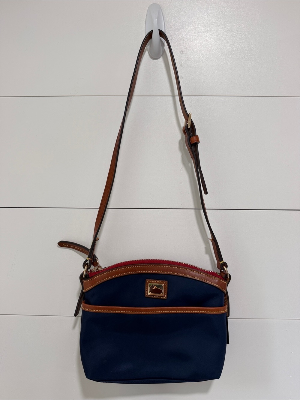 Dooney & Bourke Wayfarer Navy Nylon Domed Shoulder Bag Leather Strap - Picture 12 of 13
